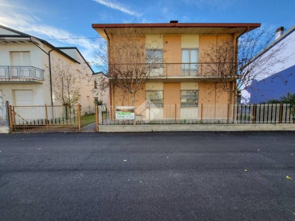 casa indipendente in vendita a Russi