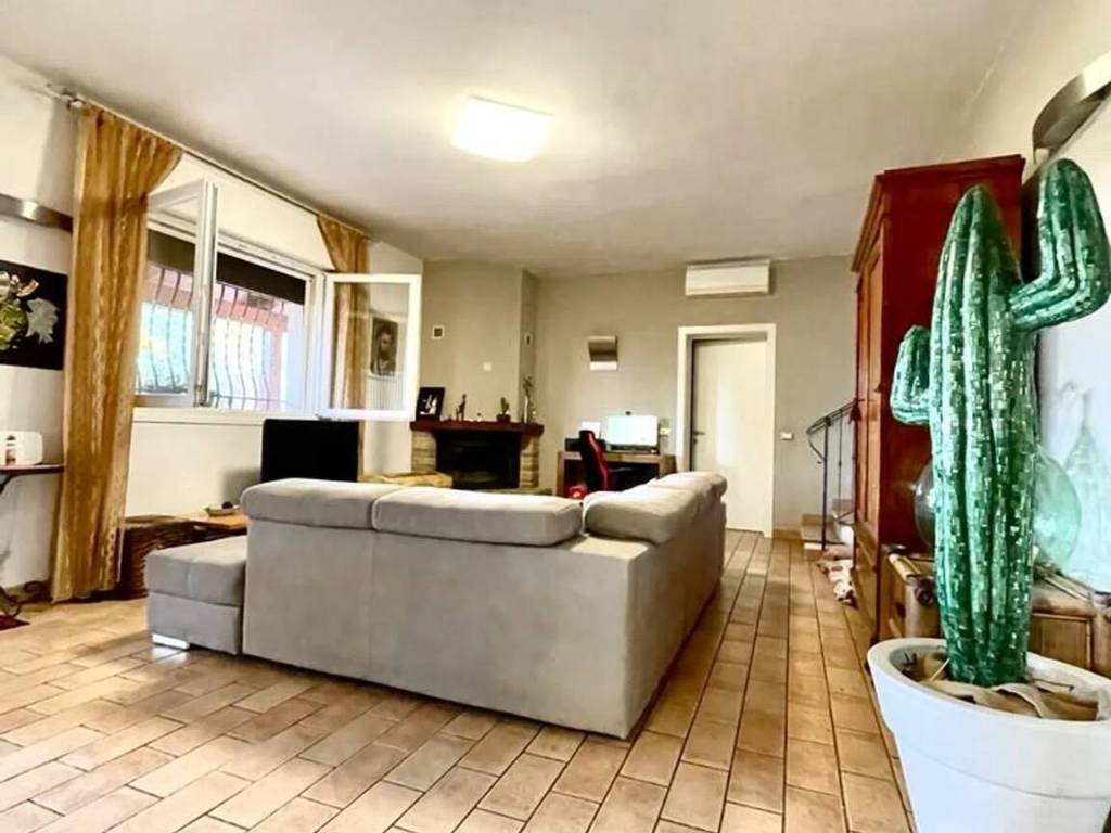 casa indipendente in vendita a Russi