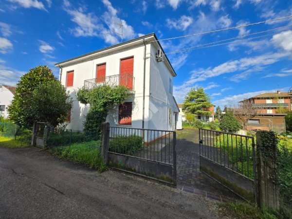 casa indipendente in vendita a Russi