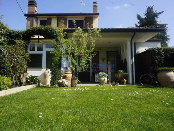 casa indipendente in vendita a Russi