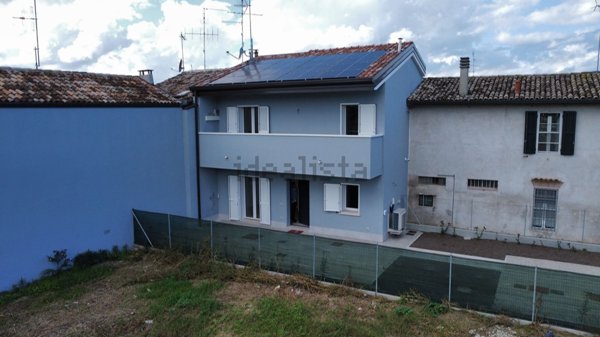 casa indipendente in vendita a Russi