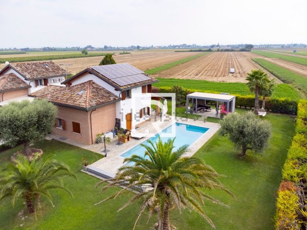 casa indipendente in vendita a Russi