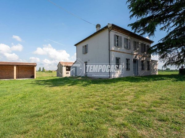 appartamento in vendita a Russi