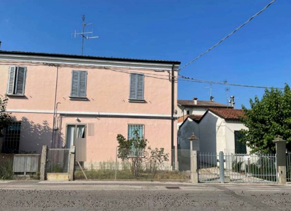 appartamento in vendita a Russi