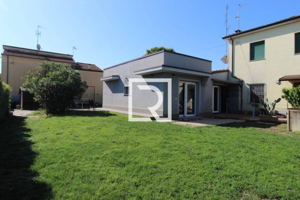 casa indipendente in vendita a Russi