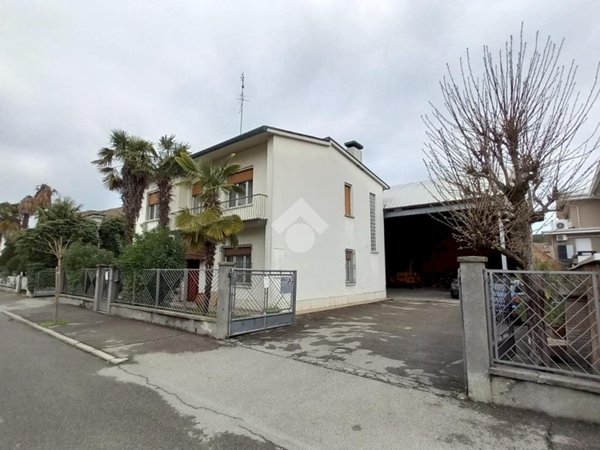 casa indipendente in vendita a Russi