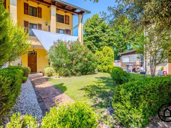 casa indipendente in vendita a Russi
