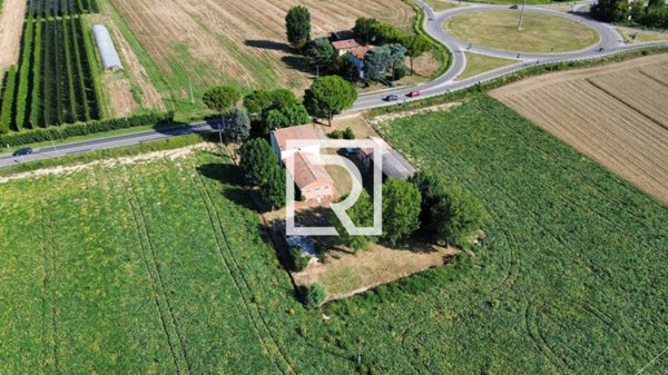 casa indipendente in vendita a Russi