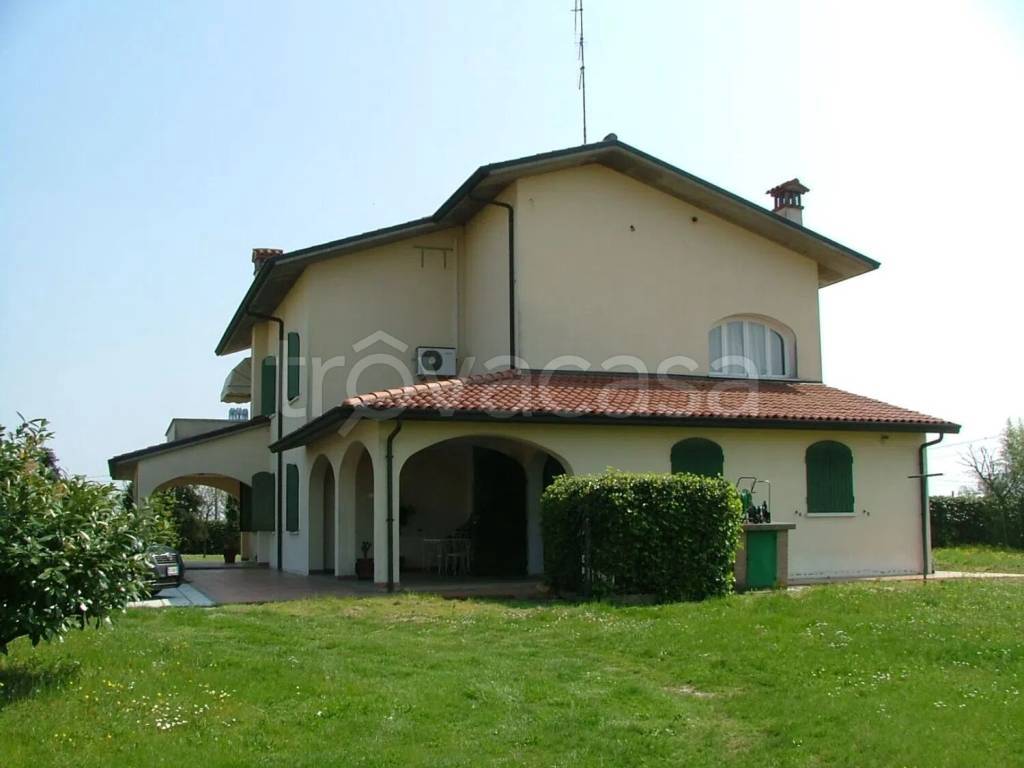 casa indipendente in vendita a Russi