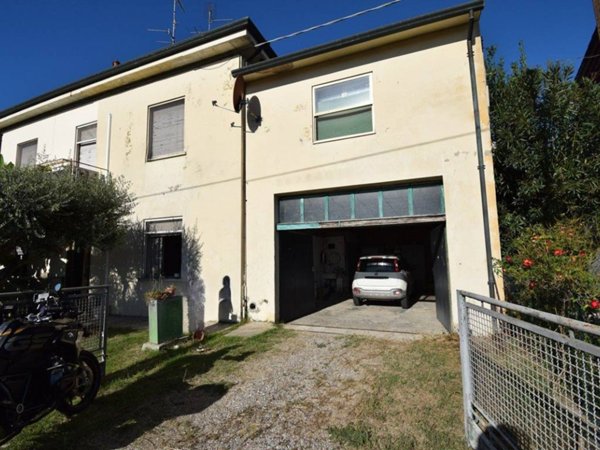 casa indipendente in vendita a Russi