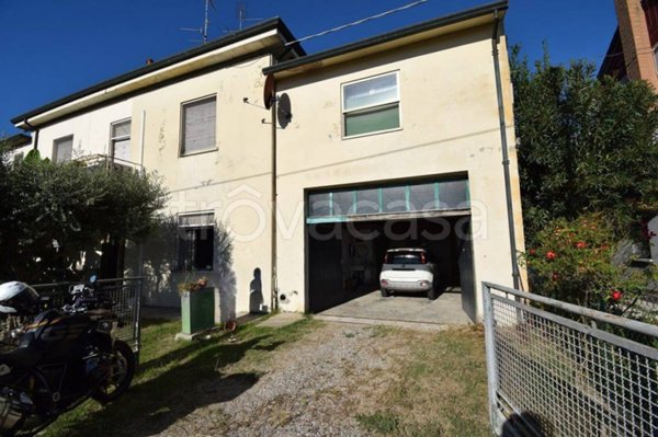 casa indipendente in vendita a Russi