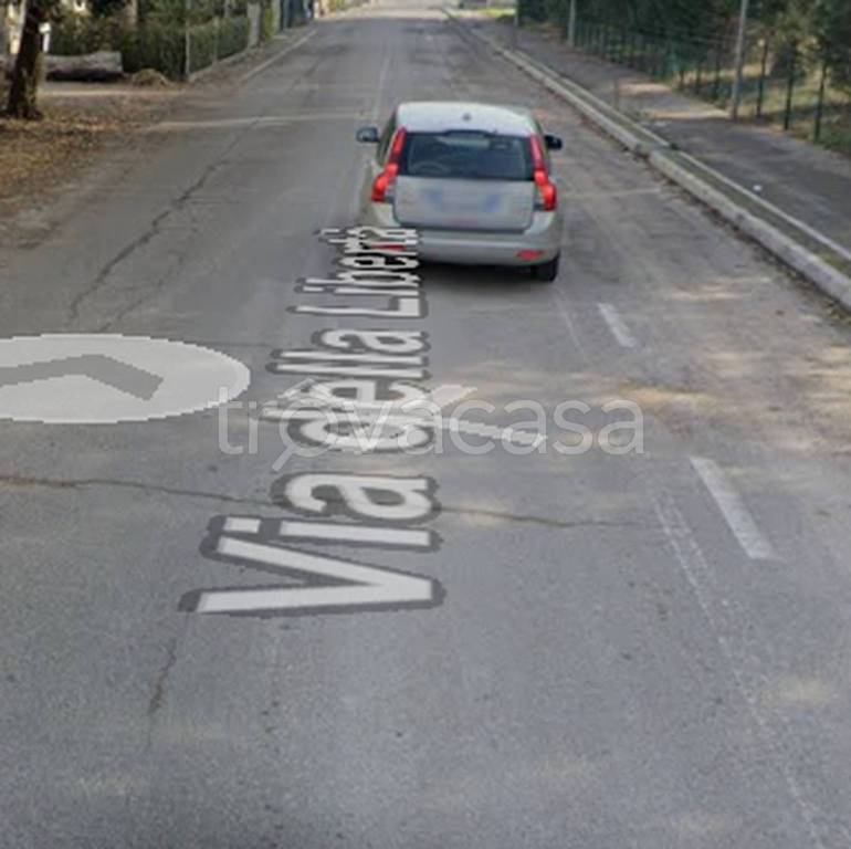 negozio in vendita a Russi