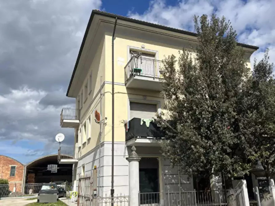 ufficio in vendita a Russi