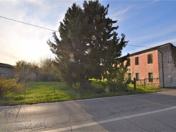 casa indipendente in vendita a Russi