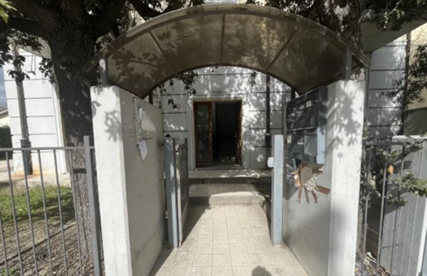 ufficio in vendita a Russi