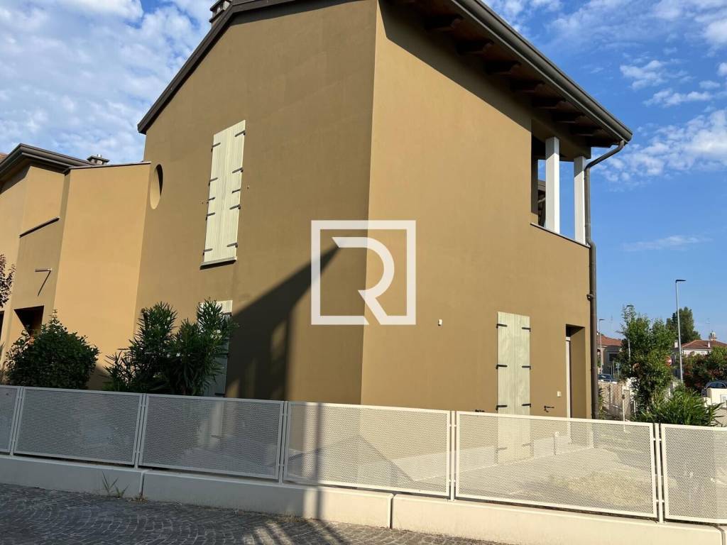 casa indipendente in vendita a Russi