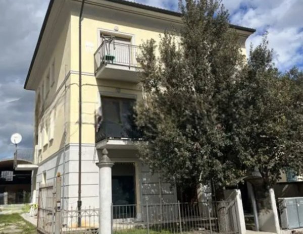 negozio in vendita a Russi