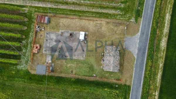 casa semindipendente in vendita a Russi