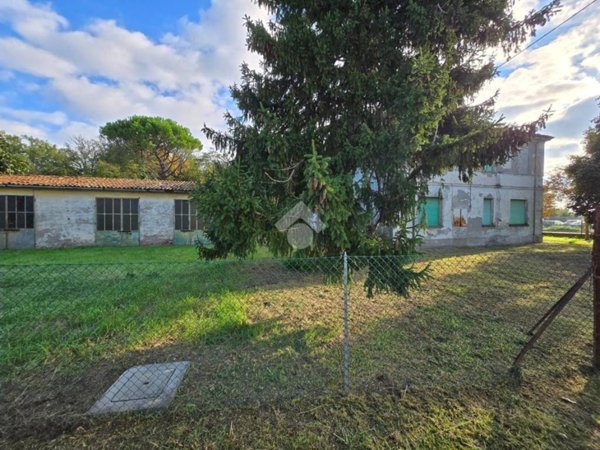 casa indipendente in vendita a Russi