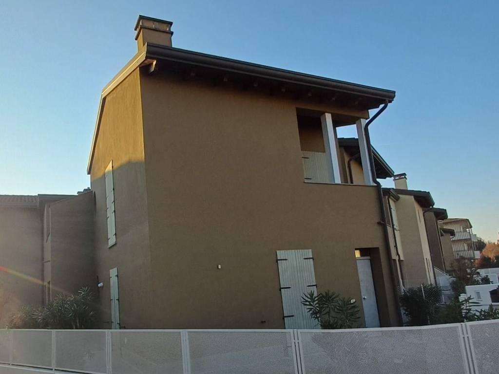 casa indipendente in vendita a Russi