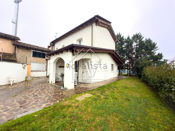 casa indipendente in vendita a Russi