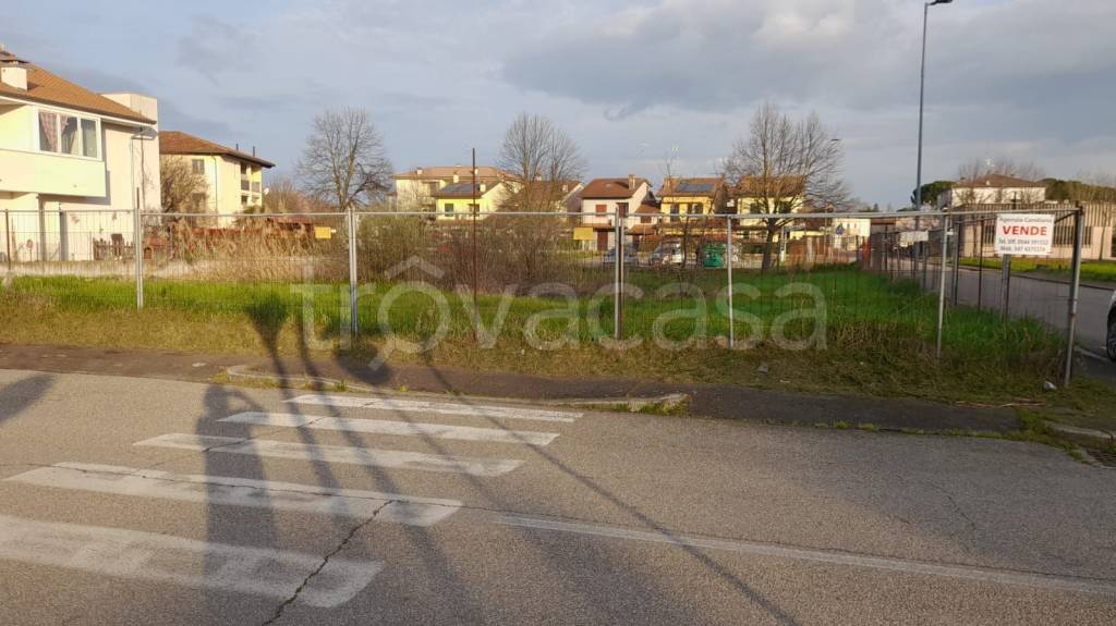 terreno edificabile in vendita a Russi