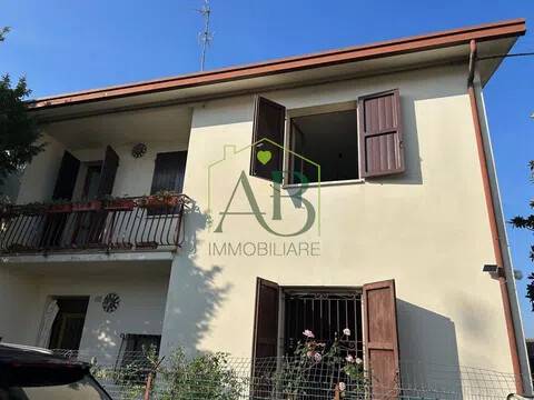 casa indipendente in vendita a Russi