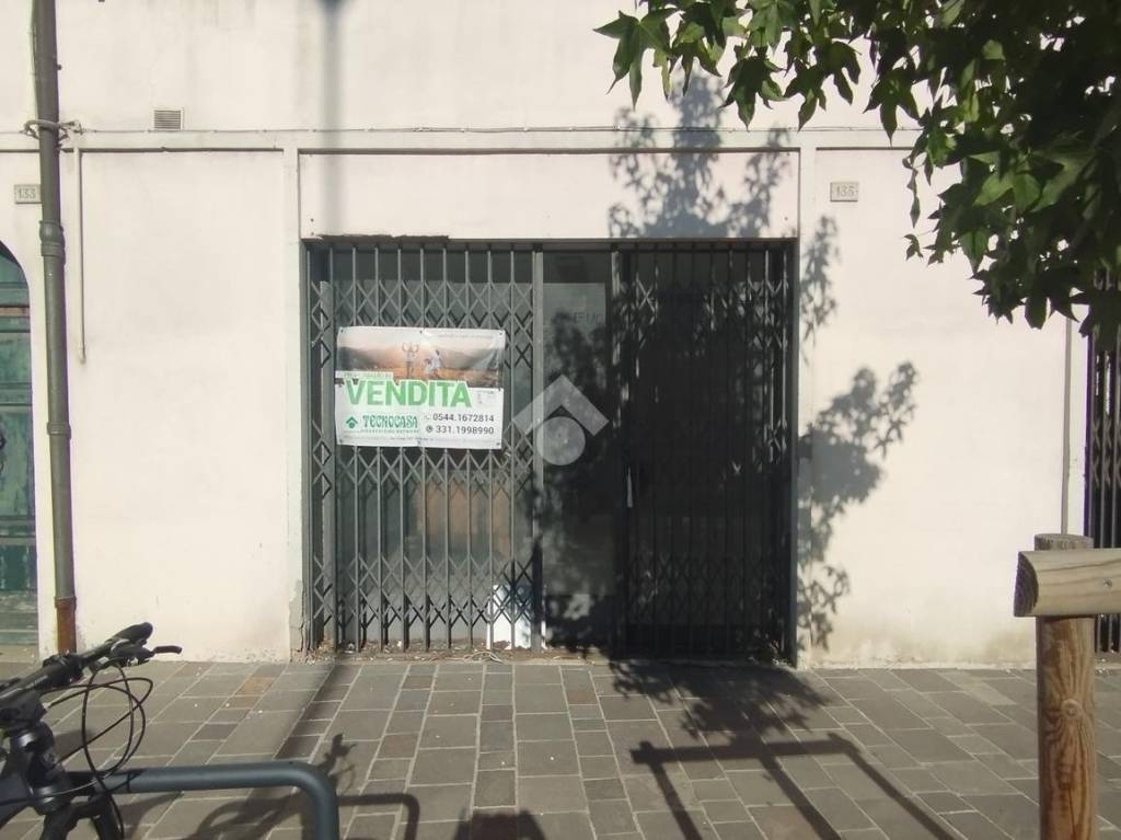 ufficio in vendita a Russi