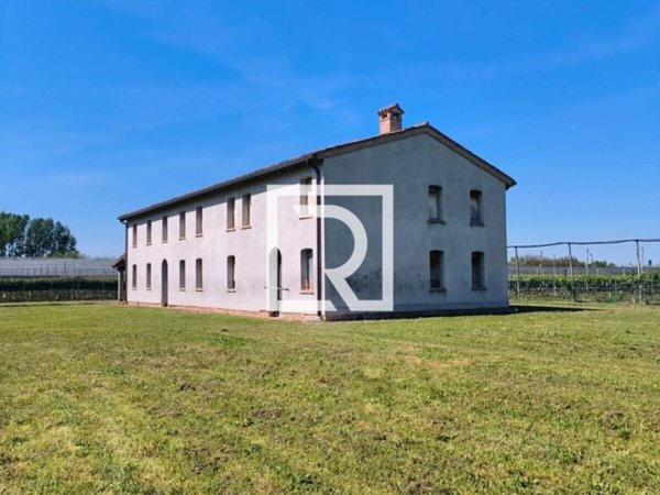 casa indipendente in vendita a Russi