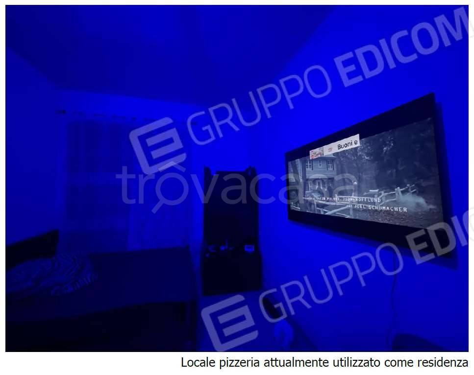 negozio in vendita a Russi