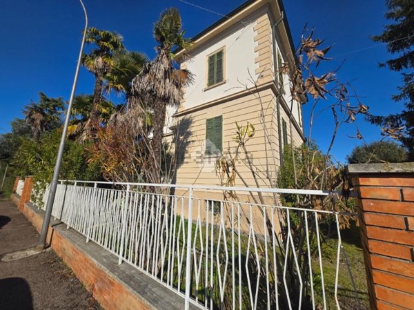 casa indipendente in vendita a Russi