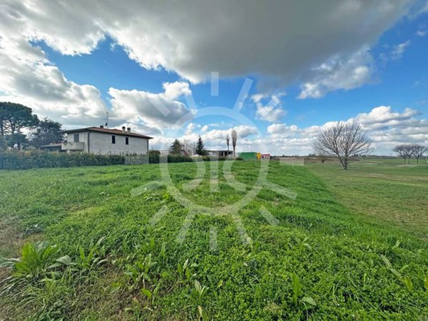 terreno edificabile in vendita a Sant'Agata sul Santerno