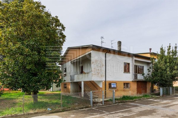 casa semindipendente in vendita a Sant'Agata sul Santerno