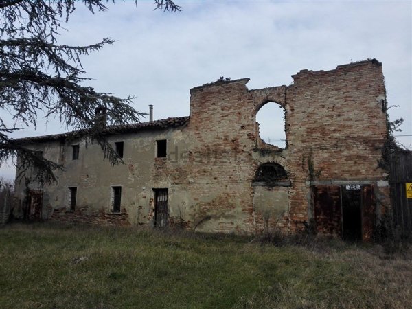 casa indipendente in vendita a Sant'Agata sul Santerno