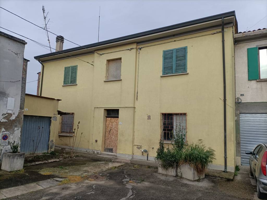 casa indipendente in vendita a Sant'Agata sul Santerno