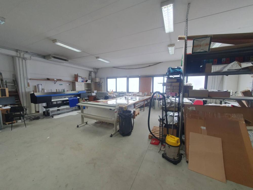 locale commerciale in vendita a Sant'Agata sul Santerno