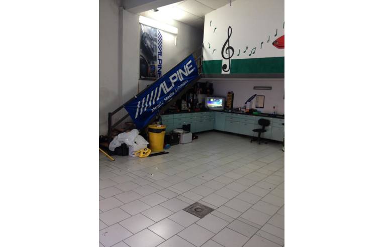 locale commerciale in vendita a Sant'Agata sul Santerno