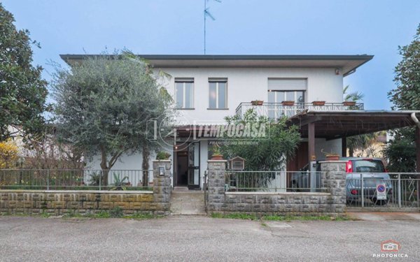 casa indipendente in vendita a Sant'Agata sul Santerno