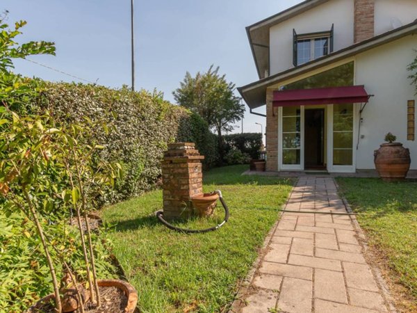 casa indipendente in vendita a Sant'Agata sul Santerno