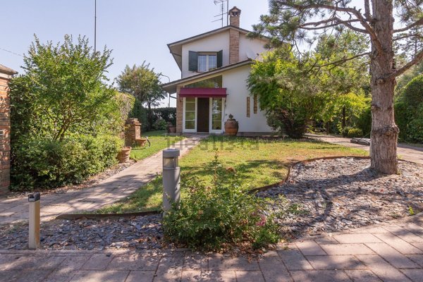 casa indipendente in vendita a Sant'Agata sul Santerno