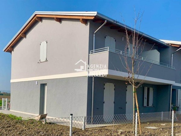casa indipendente in vendita a Solarolo