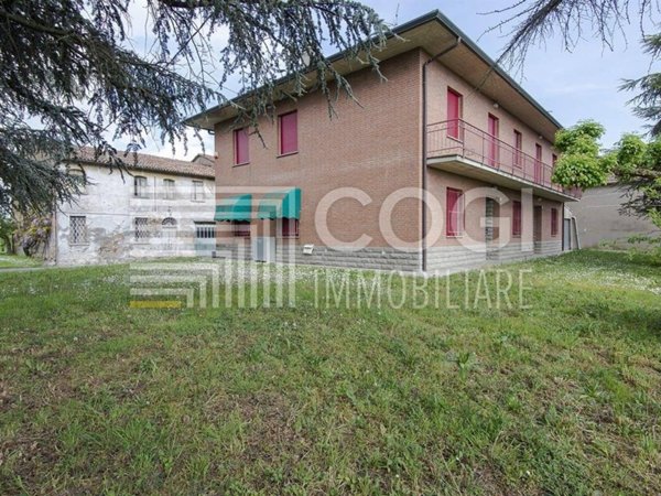 casa semindipendente in vendita a Solarolo