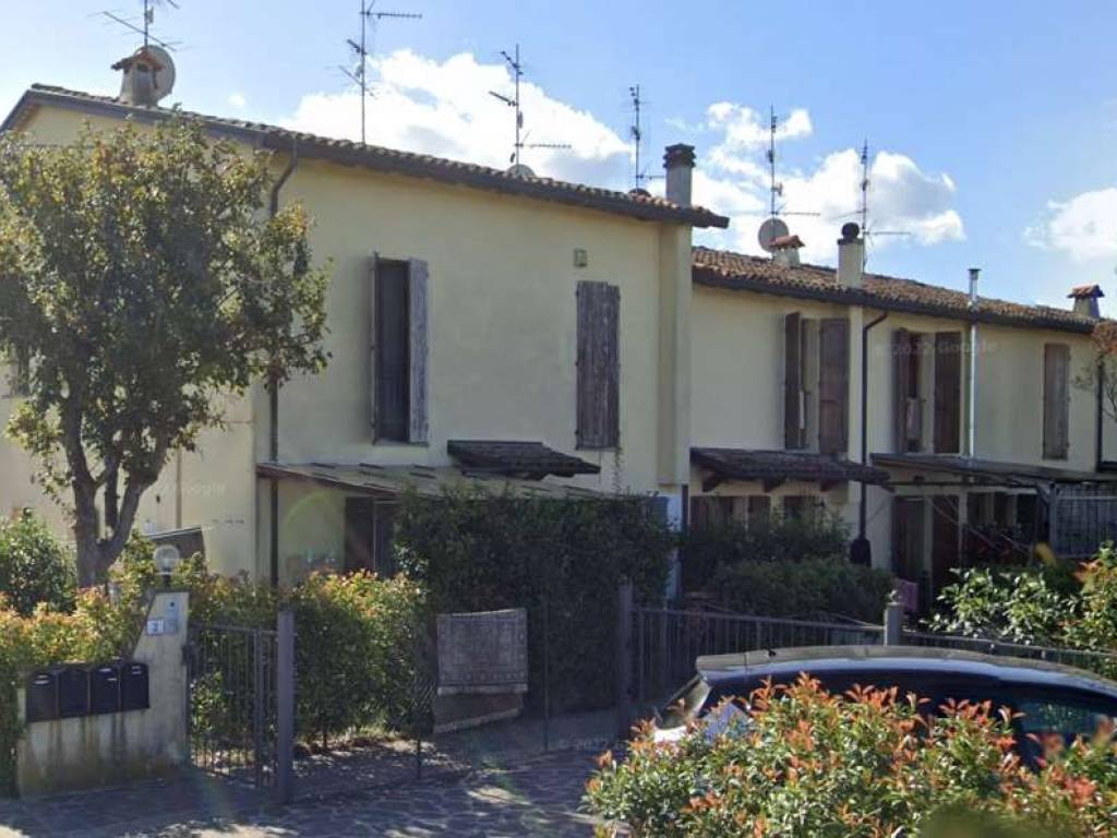 casa indipendente in vendita a Solarolo