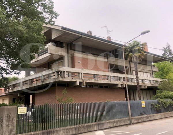 casa indipendente in vendita a Solarolo