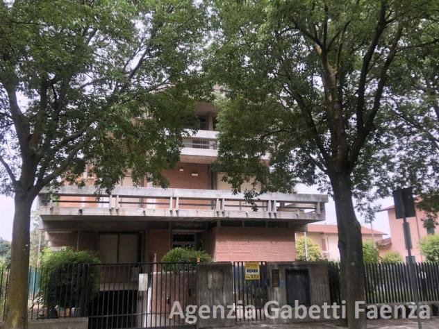 casa indipendente in vendita a Solarolo