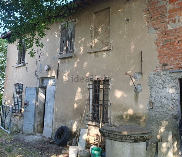 casale in vendita a Solarolo