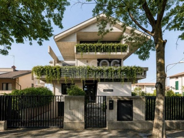 casa indipendente in vendita a Solarolo