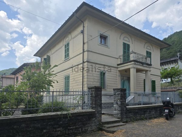 casa indipendente in vendita a Bagno di Romagna