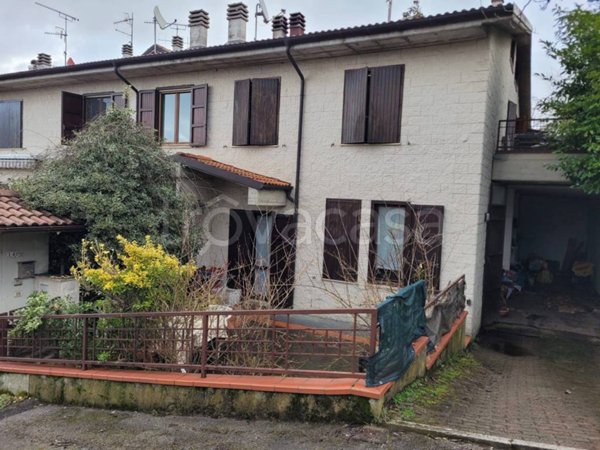 casa indipendente in vendita a Bagno di Romagna in zona Acquapartita