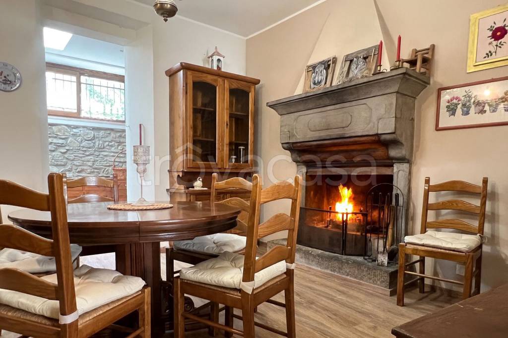 casa indipendente in vendita a Bagno di Romagna